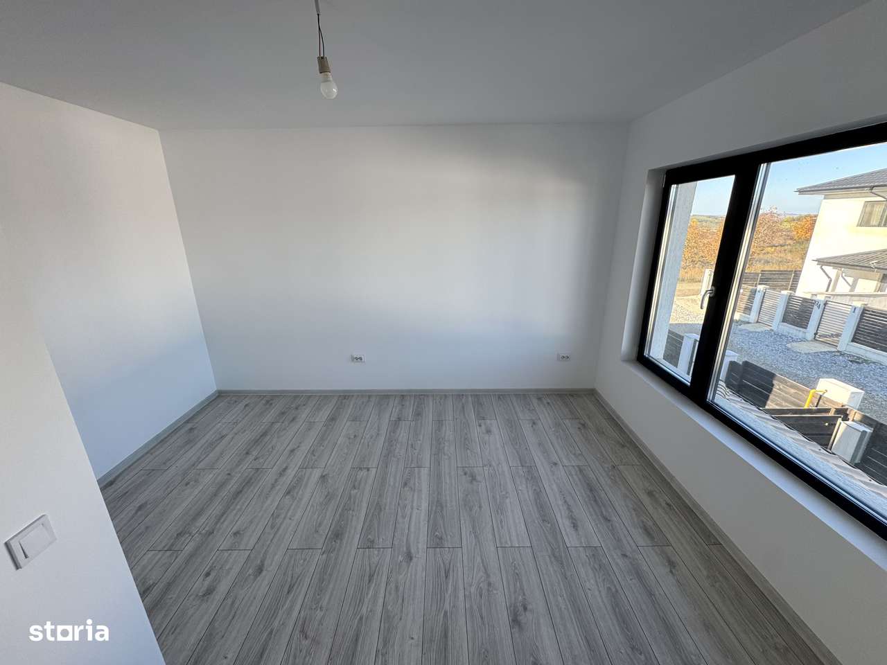 MAGAZIE! 120 mp! Incalz in pard!Vila 4 camere, Valea Ursului-Vorovesti - Imagine principală: 4/7