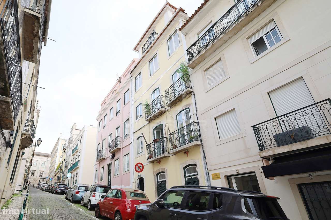 T1+1 - Príncipe Real - Renovado - Jardim Privado-38