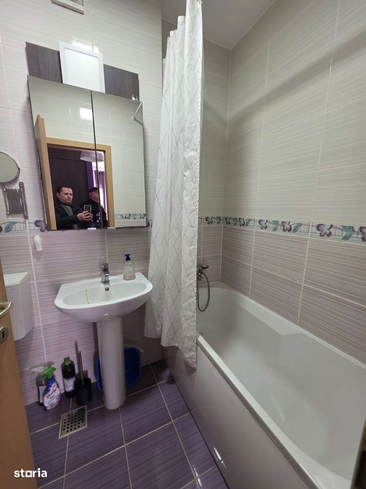 1 Decembrie 1918, 15 minute metrou,complex Rasarit de Soare, bloc 2007-8