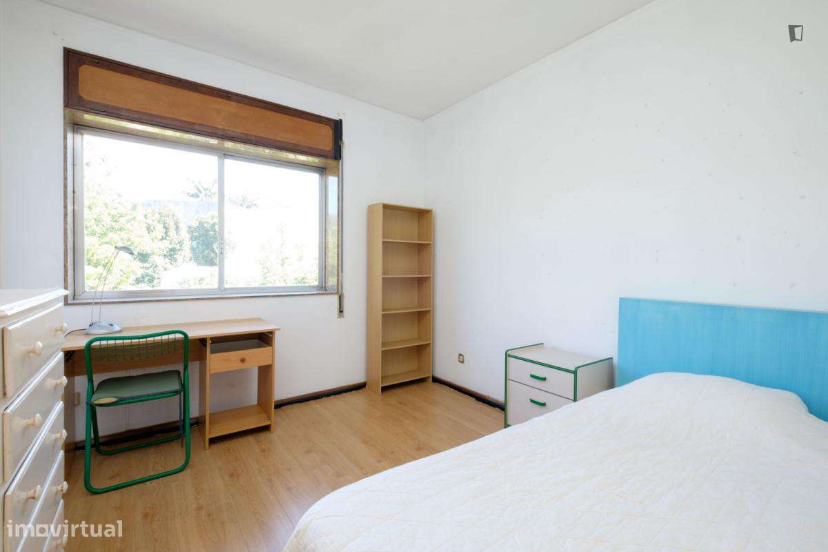Quarto - localizado em Cidral Coimbra - Grande imagem: 5/9