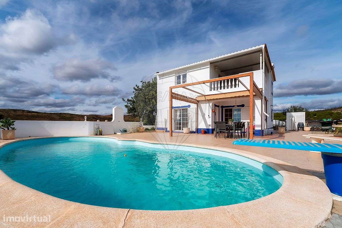 Moradia T4 para venda-0