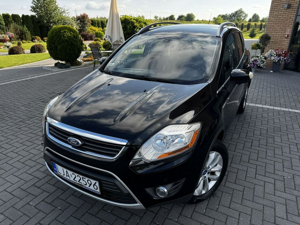 Ford Kuga I (2008-2012) 2.0 TDCi 2x4 Champions Edition 2011