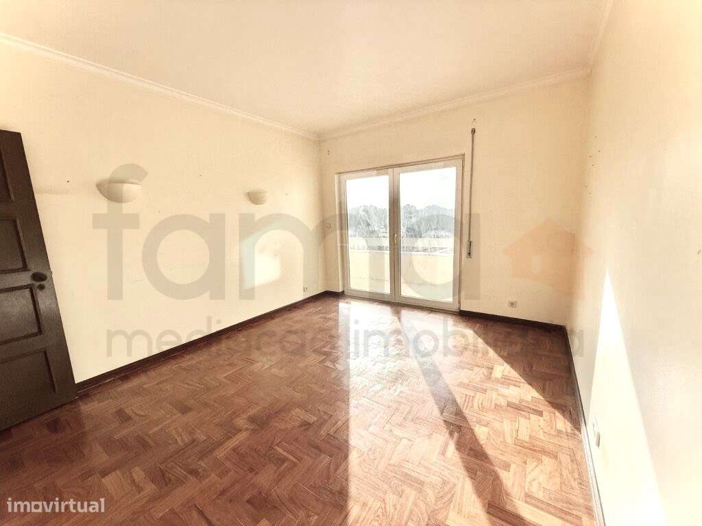 APARTAMENTO T4 EM OEIRAS-44