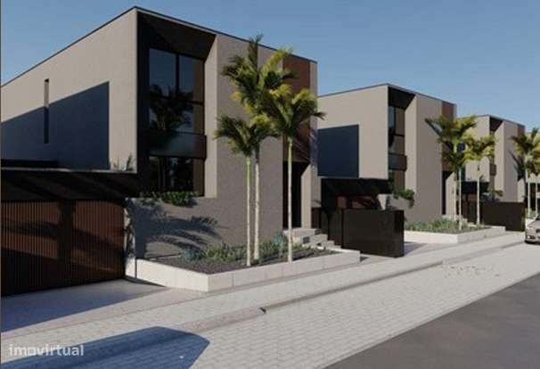 Fantástica Moradia 2 Pisos T3-6