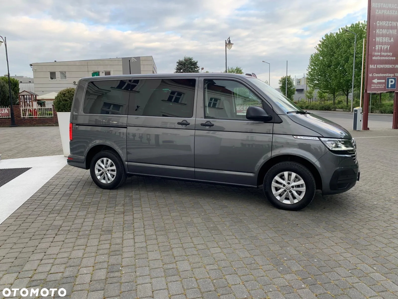 Volkswagen Multivan 6.1 2.0 TDI L1 Trendline 4Motion DSG - 29