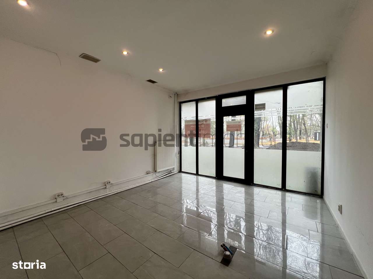 Sapient | Spațiu comercial _ Parcul 22 Decembrie, Oradea-0