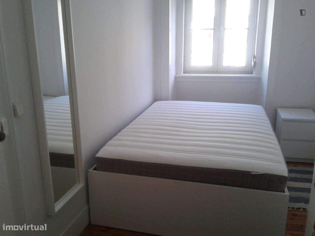 Quarto - localizado em Xabregas Lisbon - Grande imagem: 5/6