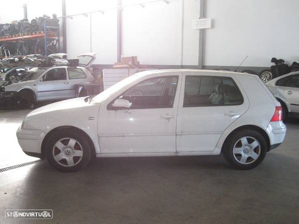 VW Golf IV 1.8T 150cv de 2001 para peças - 2