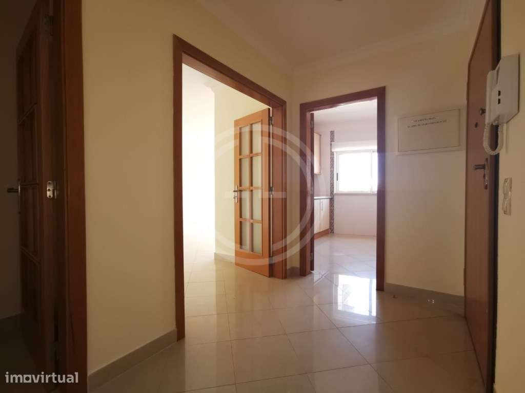 Apartamento T3 no centro de Vilamoura, em condomínio com piscina e ...-12