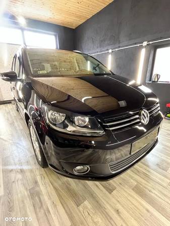 Volkswagen Touran 2.0 TDI DPF BlueMotion Technology DSG Comfortline - 20