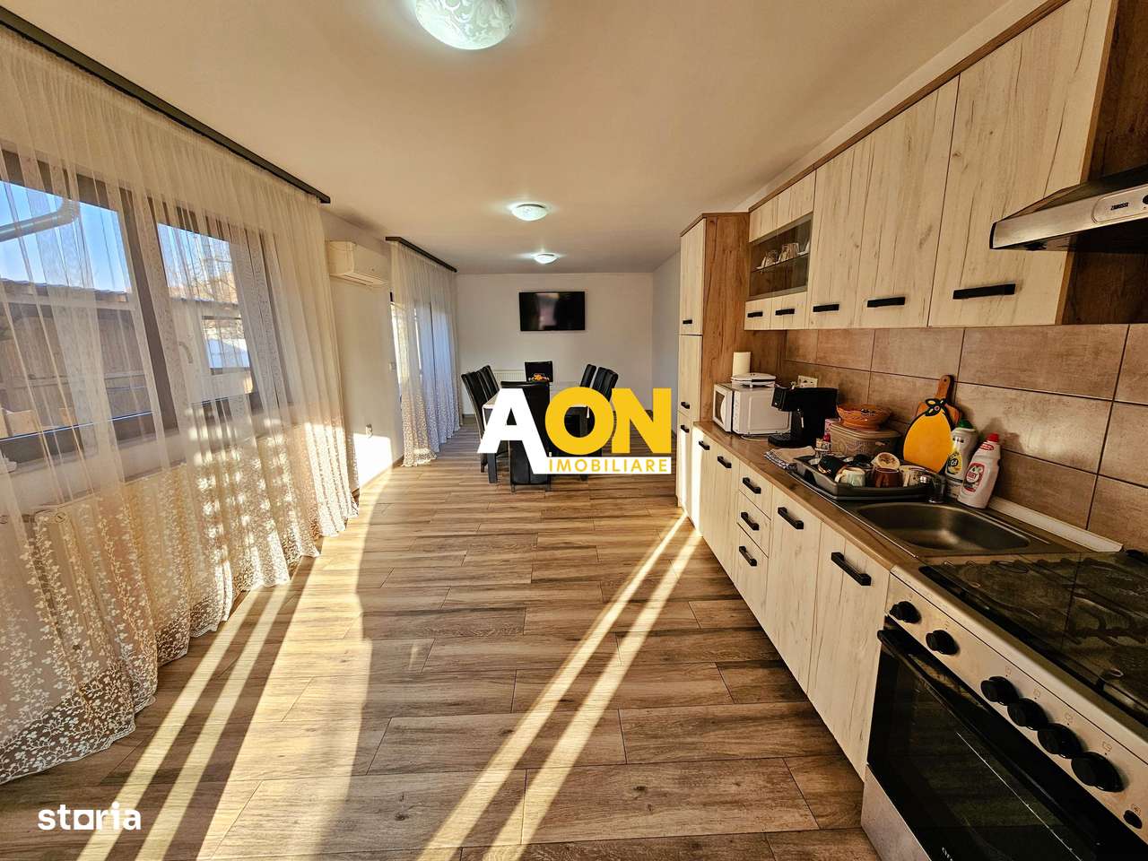 Casă 4 camere, renovată, mobilată, utilată, 410 mp teren, zona Centru - Imagine principală: 3/17