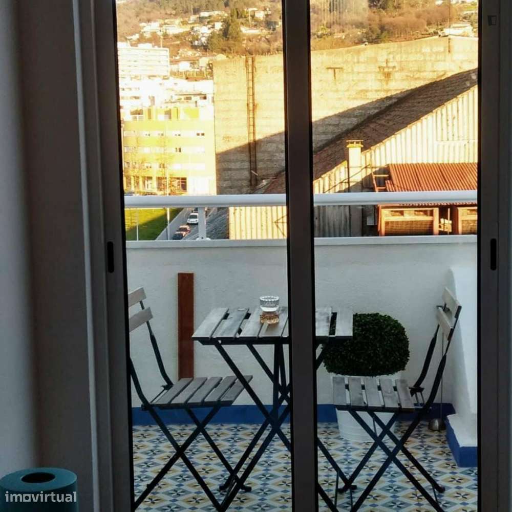 Quarto - localizado em Guimaraes - Grande imagem: 4/10