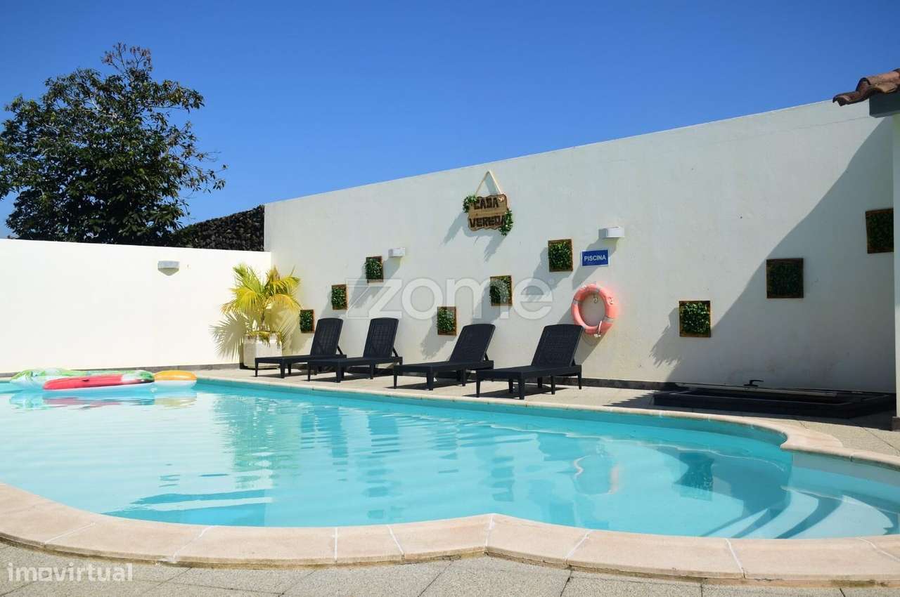 Moradia T4 com Licença AL e Espaços Versáteis – Excelente Oportunid... - Grande imagem: 2/38