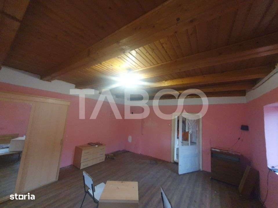 Casa de vanzare in Grid 87 mp utili + anexe beci si sura - Imagine principală: 4/5