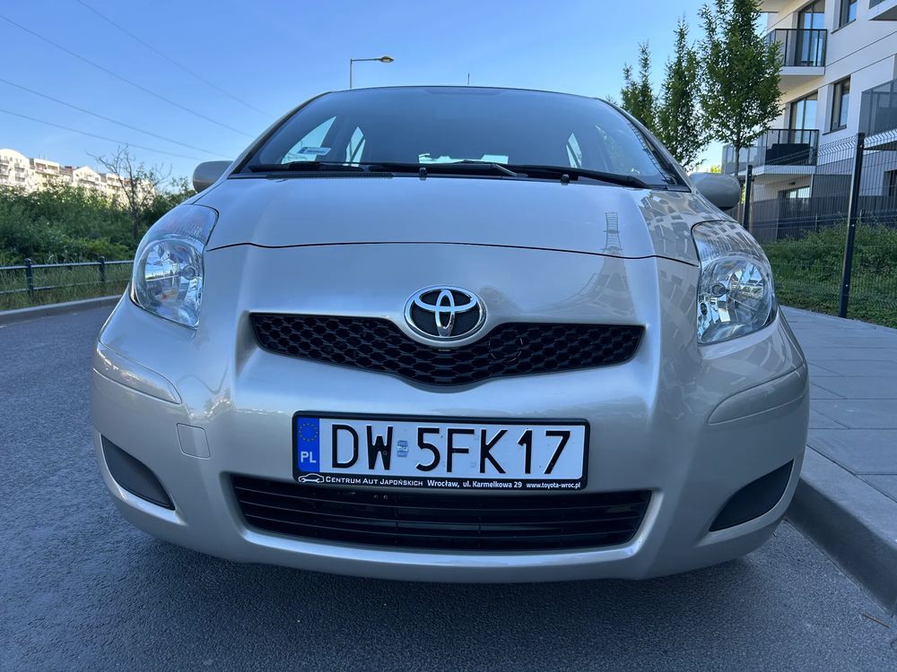 Toyota Yaris II 1.33 Sol 2011