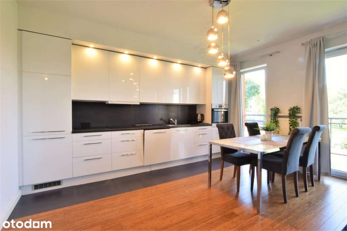 Duży balkon, ładny widok, przestronne, garaż - Pełny obrazek: 1/15