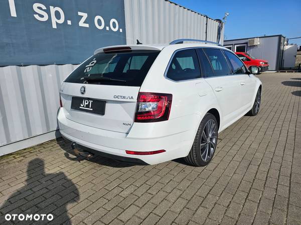 Skoda Octavia Combi 2.0 TDI 4x4 DSG L&K - 10