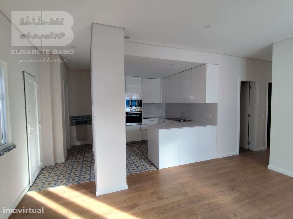 Fantástico apartamento T2+1 no Centro do Montijo-32