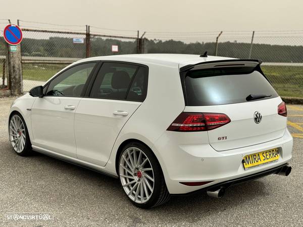 VW Golf 2.0 TSi GTi DSG - 12