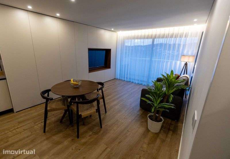 Apartamento T1 no ÚLTIMO PISO com Vista Rio – Caldelas, Guimarães - Grande imagem: 4/12