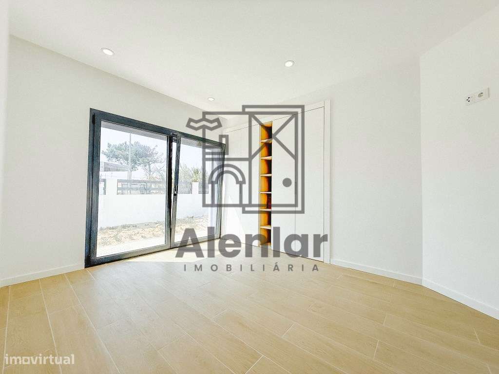 NOVA Moradia V4 a 800 metros da praia NOVA-18