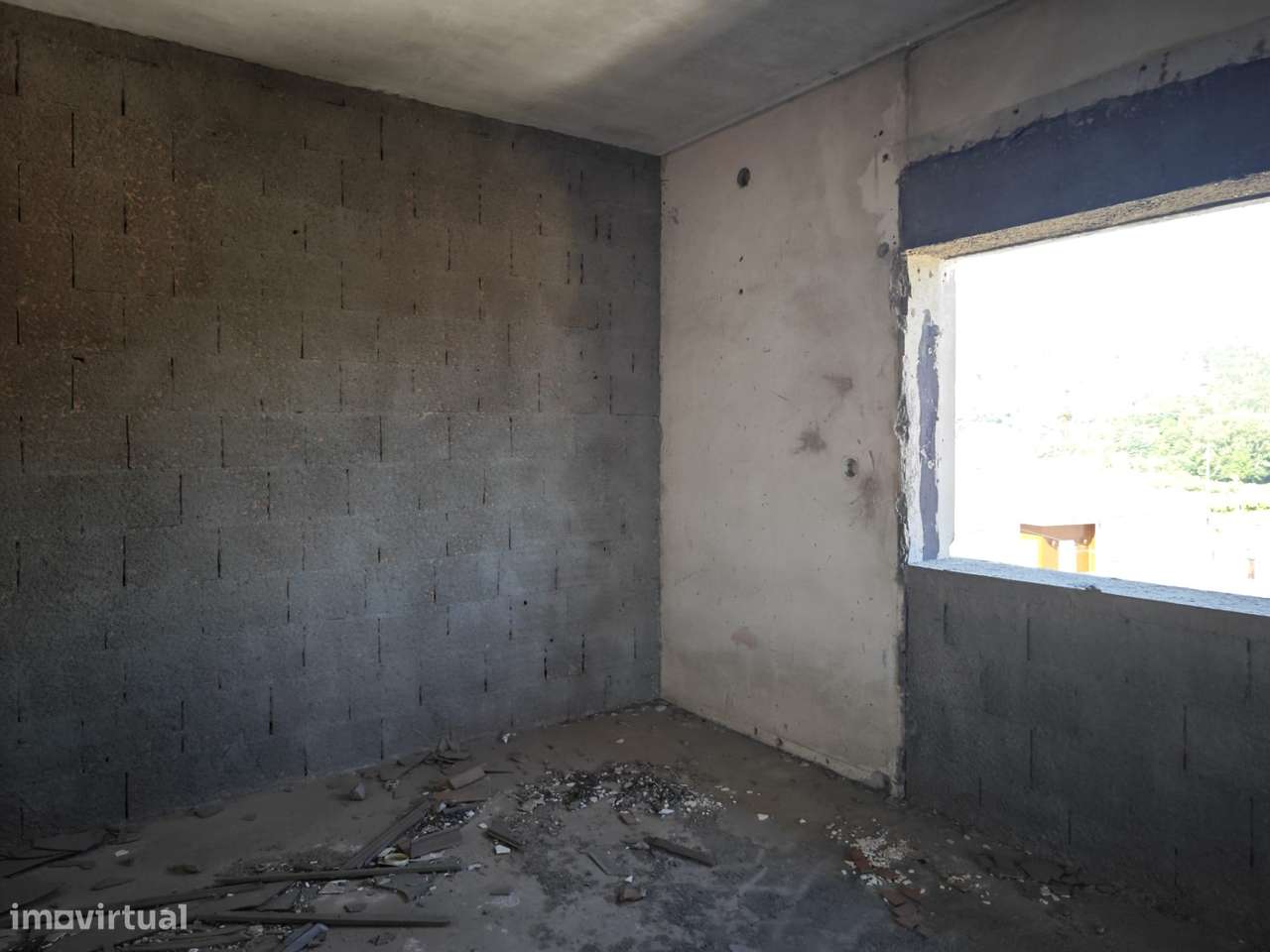 Edifício Inacabado com Enorme Potencial de Rentabilização-35
