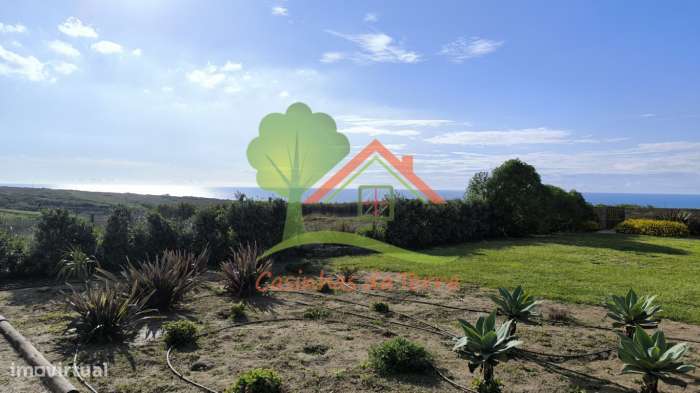 Terreno rústico com vista de mar e casa-12