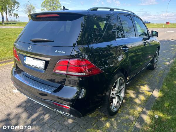 Mercedes-Benz GLE 350 d 4-Matic - 6