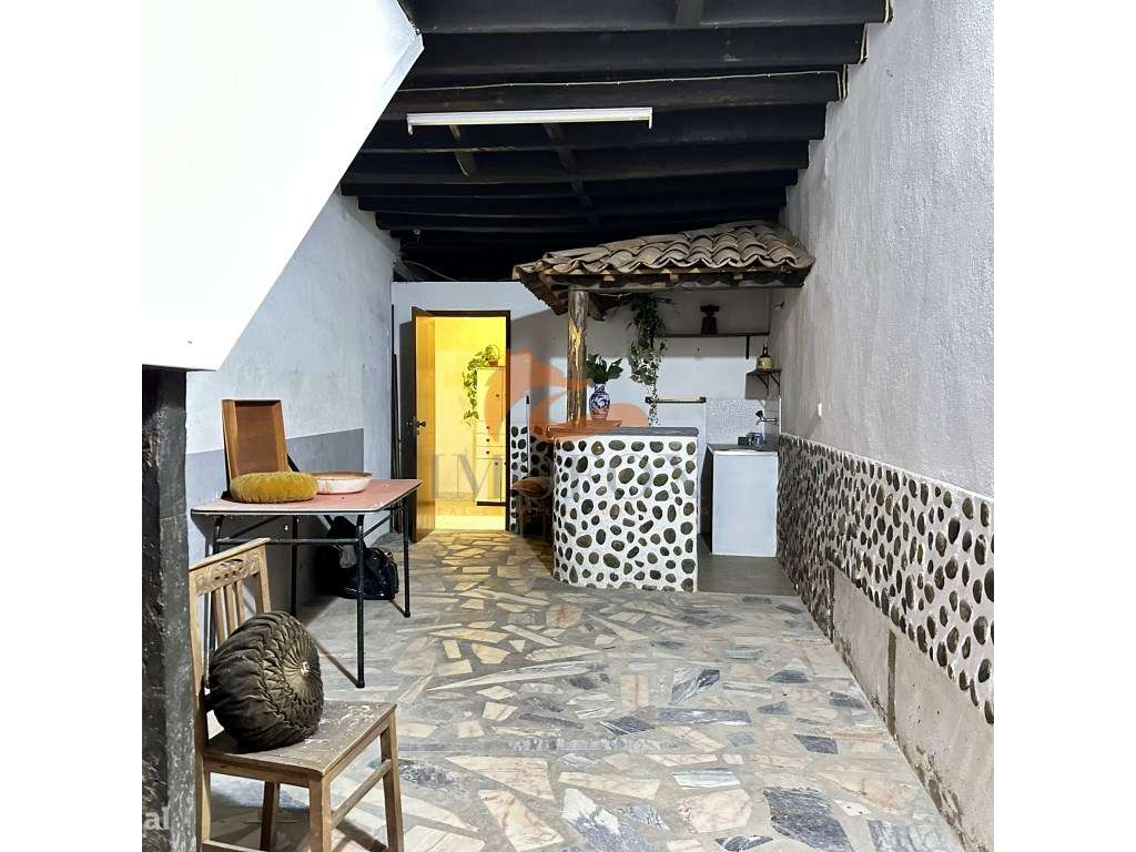 Moradia com 4 quartos e garagem em Avô, Oliveira do Hospital-6