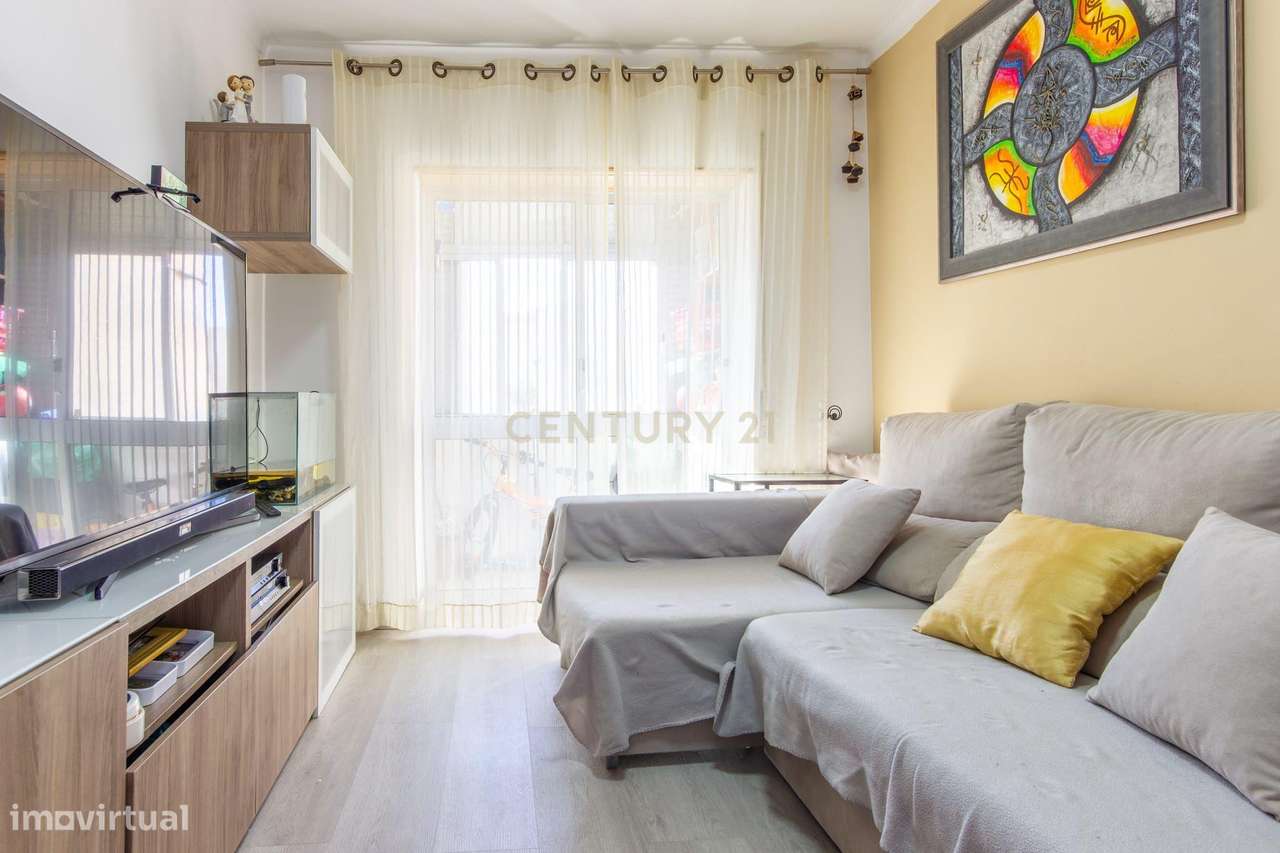 Apartamento T2 renovado-6