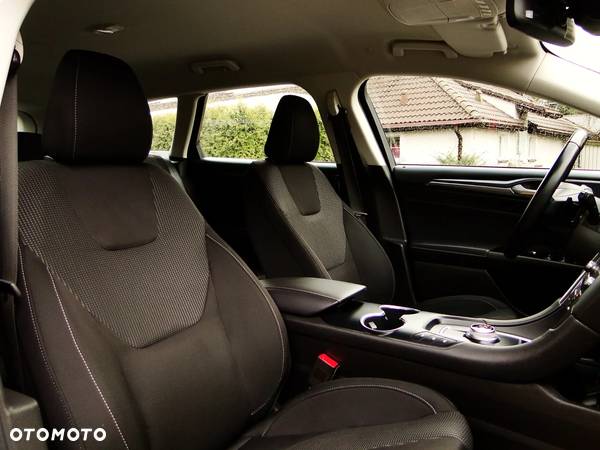 Ford Mondeo Turnier 2.0 EcoBlue Titanium - 24