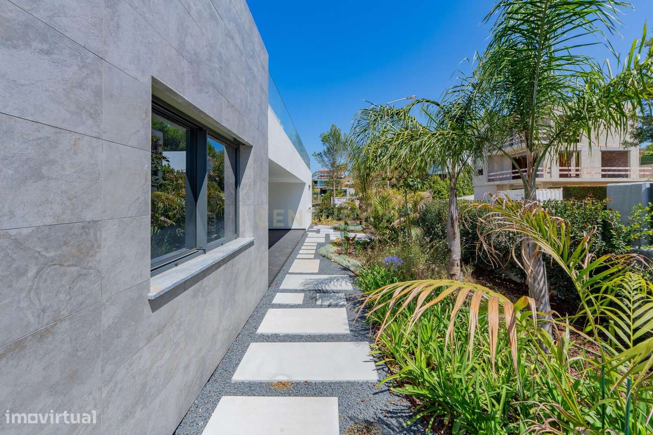 Moradia premium em Cascais onde o luxo e a natureza se encontram-41