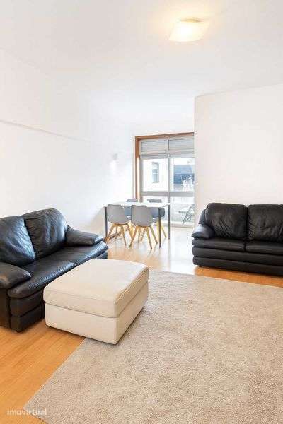 T2+1 na Baixa do Porto – Rua do Almada | Mobilado e Equipado - Grande imagem: 4/11