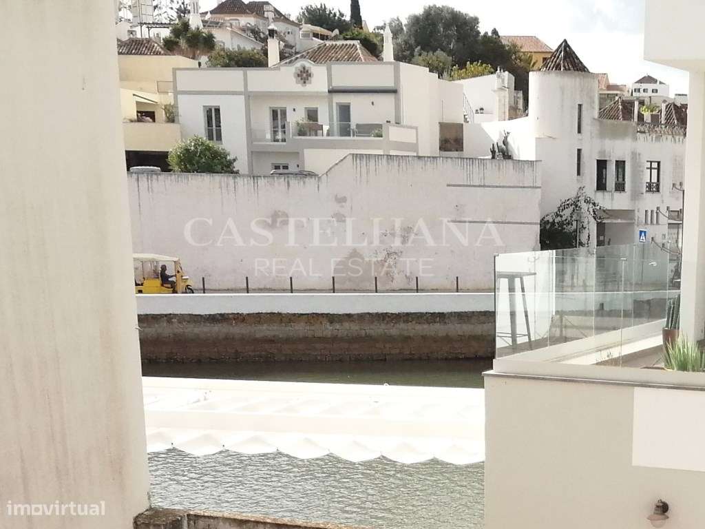 Moradia T10, situada no Centro Histórico de Tavira, Algarve - Grande imagem: 2/29