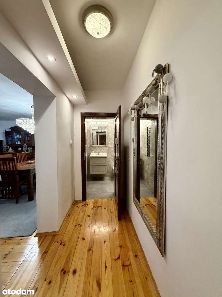 Ul.Lotnicza/5pok/cztery poziomy/ogród/garderoba/garaż/siłownia-14