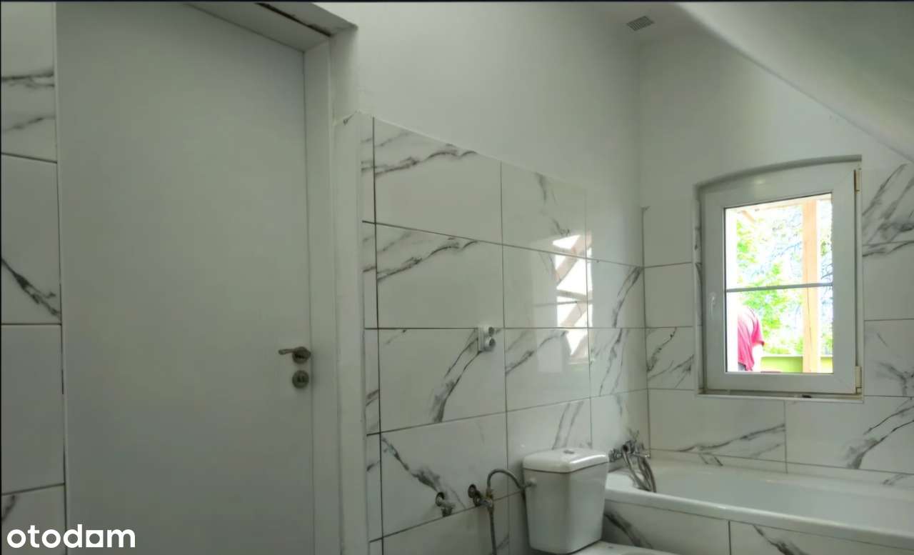 WYSPA WOLIN ZABYTKOWY DWOREK Z TARASEM - Pełny obrazek: 5/9