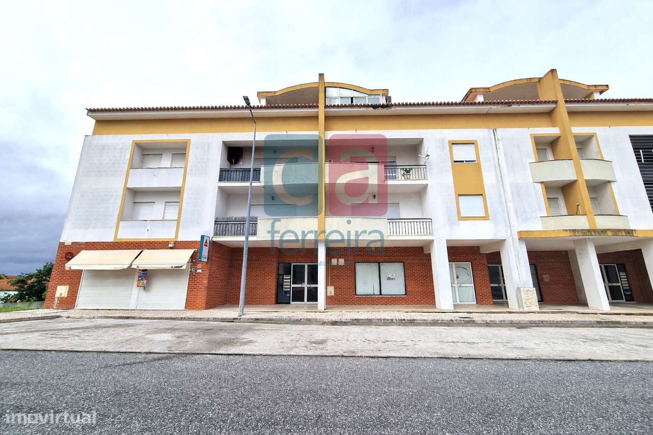 Excelente apartamento T2 localizado em Alpiarça, - Grande imagem: 2/36