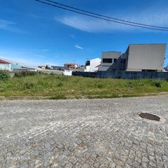 Vendo terreno para Moradia 4 frentes em Espinho