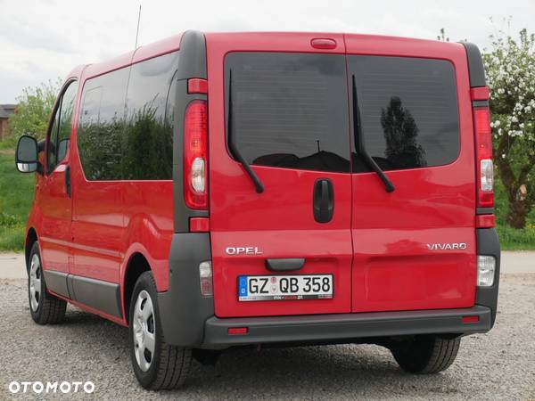 Opel Vivaro - 10