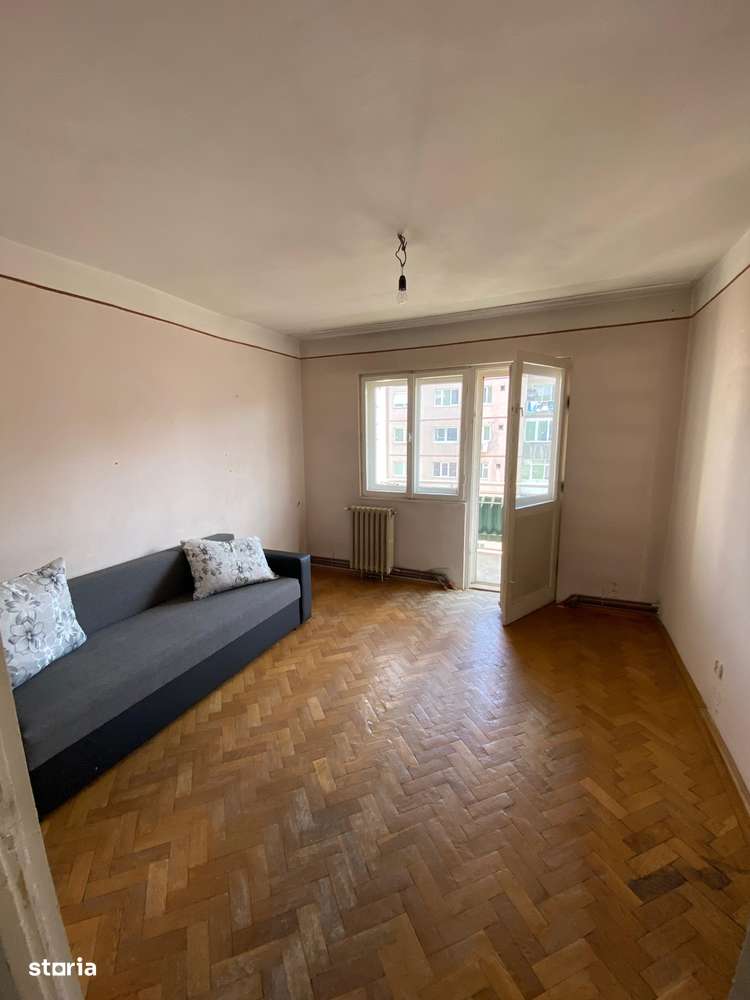 Apartament 4 camere 2 bai zona Vasile Aaron - Imagine principală: 5/10