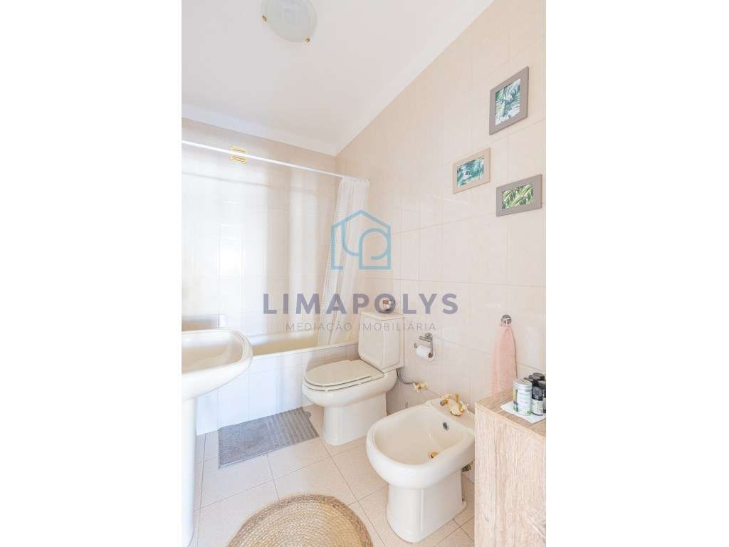 Bonito apartamento T1 com terraço privado-10
