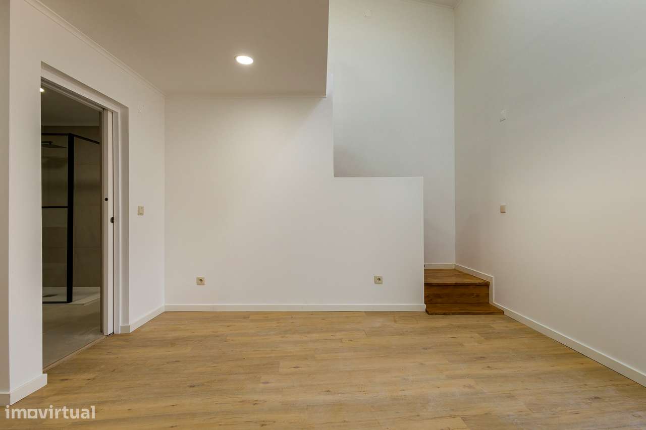 Moradia T1  totalmente renovada | Nova Construção - Grande imagem: 4/25