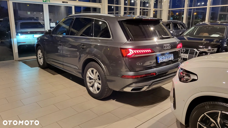 Audi Q7 45 TDI mHEV Quattro S Line Tiptr - 4