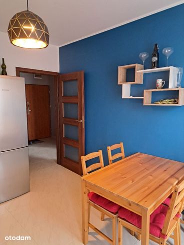 2 pokojowe mieszkanie 53 m2 (oddzielna kuchnia)