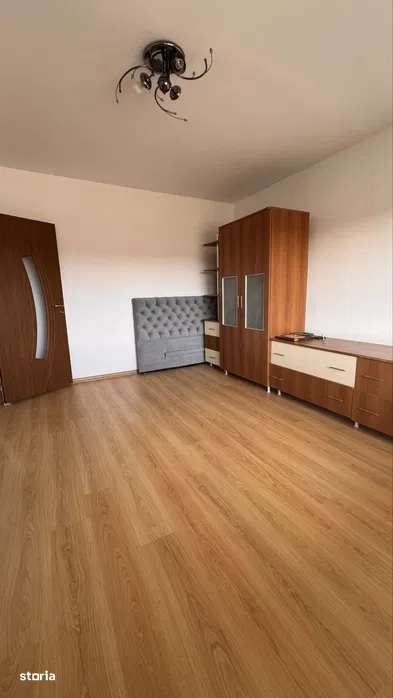 Oferta! Apartament generos, 3 camere – Spitalul Judetean-3