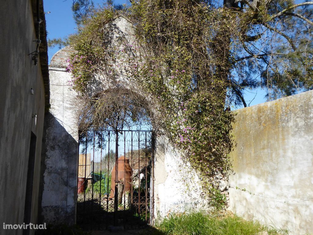 Imponente CASA antiga junto Barragem do Pisão, Portugal, Beja