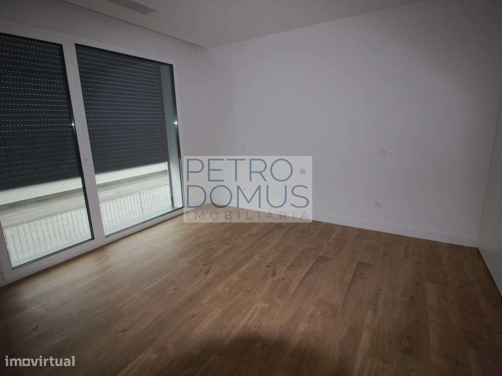 APARTAMENTO T3 DUPLEX NO CENTRO DE LEIRIA-10