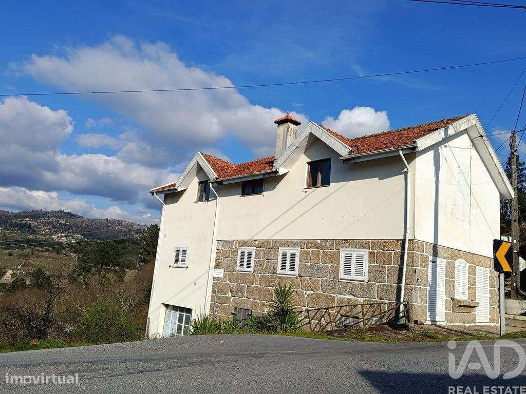 Casa / Villa T6 em Soalhães de 250 m2 - Grande imagem: 2/8
