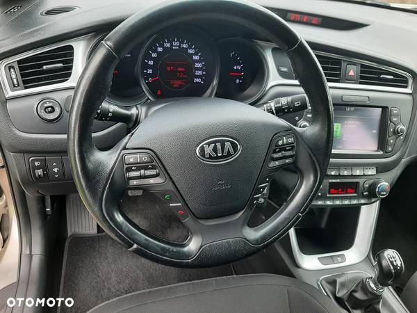 Kia Ceed 1.4 CVVT SW ISG Vision - 13