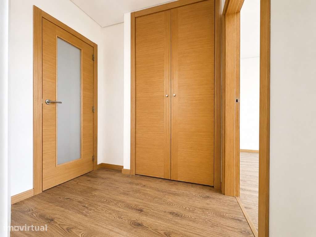 T2 na Quinta da Beloura | 2 Suítes | Garagem | Piscina | Elevador-12